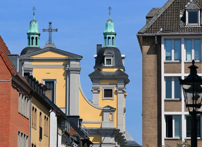 Düsseldorf Gezilecek Yerleri neresi? Düsseldorf'da tatil