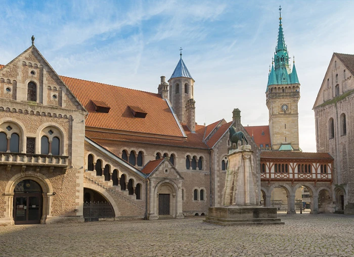 Düsseldorf Gezilecek Yerleri neresi? Düsseldorf'da tatil