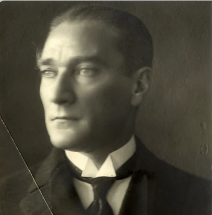 Atatürk'ün stüdyo fotoğraf çekimlerinde, videosu da ortaya çıktı