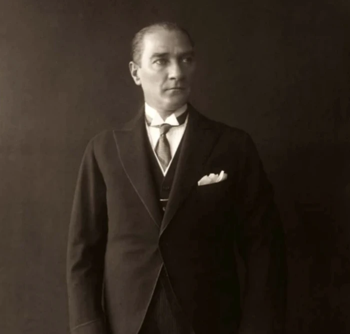 Atatürk'ün stüdyo fotoğraf çekimlerinde, videosu da ortaya çıktı