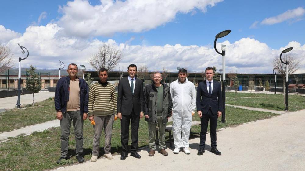  Kars'ta Hayvan Bakımına Önem Veriliyor 