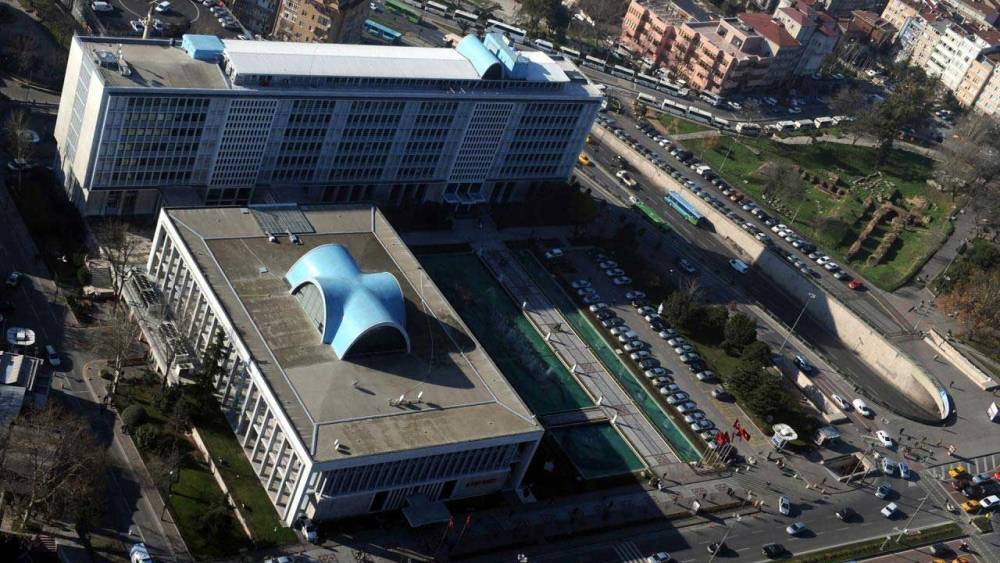  İstanbuldaki Yolsuzluk Operasyonunda Gözaltılar Artıyor 