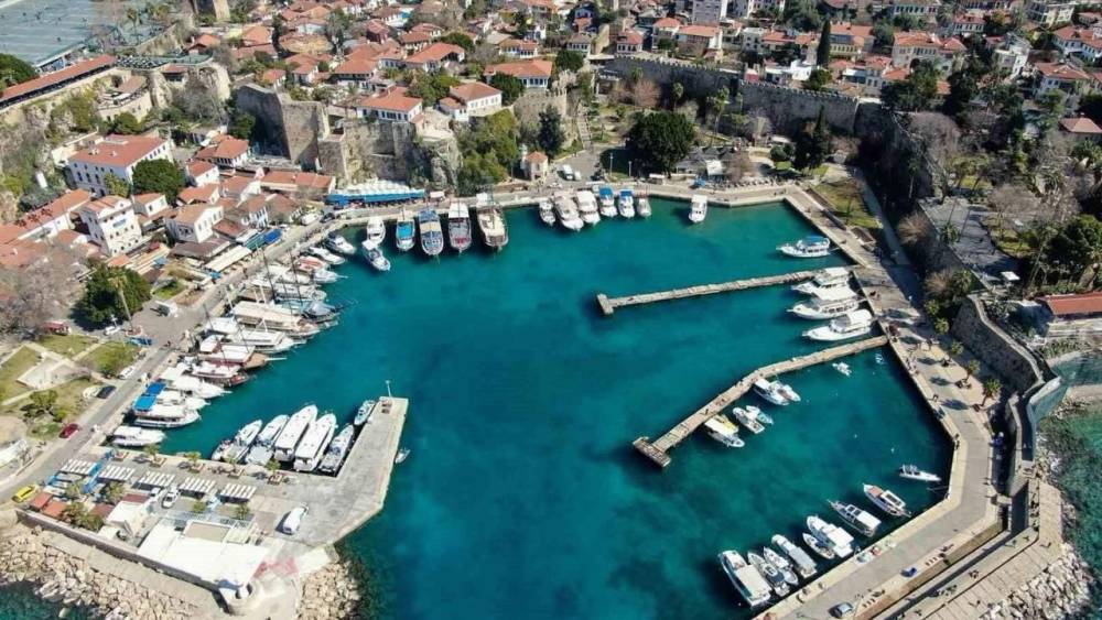  Antalya'daki Turizm Tesislerine Yangın Denetimi 