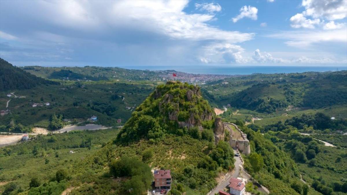 Turizme açılan Ünye Kalesi, iki ayda 115 bin kişiyi ağırladı