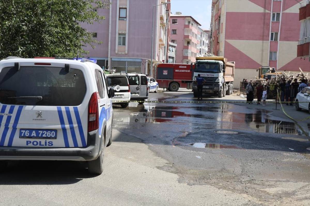 Iğdır'da Kamyonun Çarptığı Kadın Ağır Yaralandı