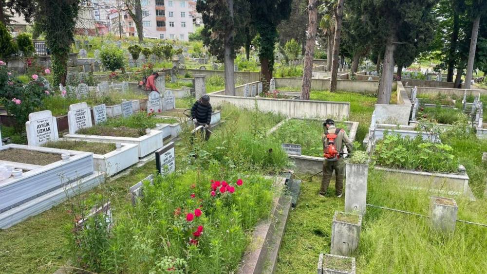 Ordu'da Mezarlıklar Bayram İçin Hazırlandı
