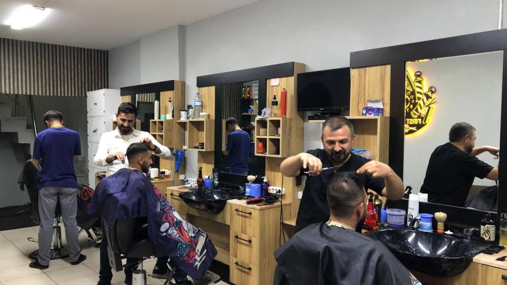 Kars'ta Berberlerde Bayram Yoğunluğu