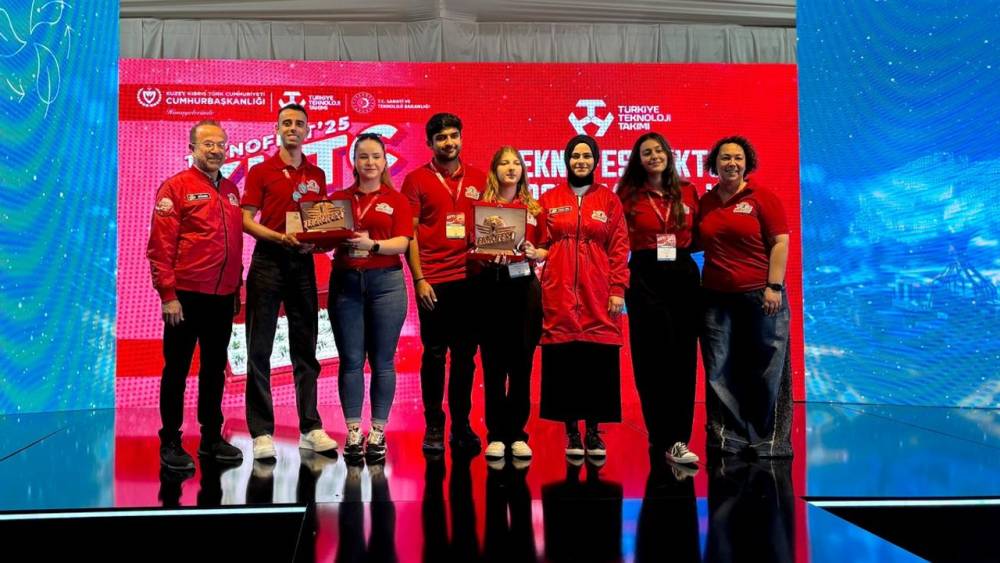 ÇOMÜ Öğrencileri TEKNOFEST’te Ödül Aldı