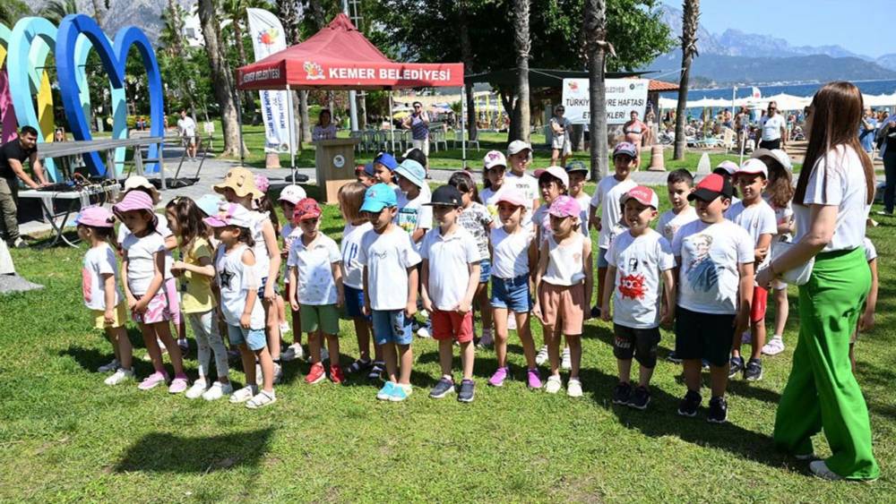 Kemer Belediyesi'nden Çevre Bilinci Etkinliği
