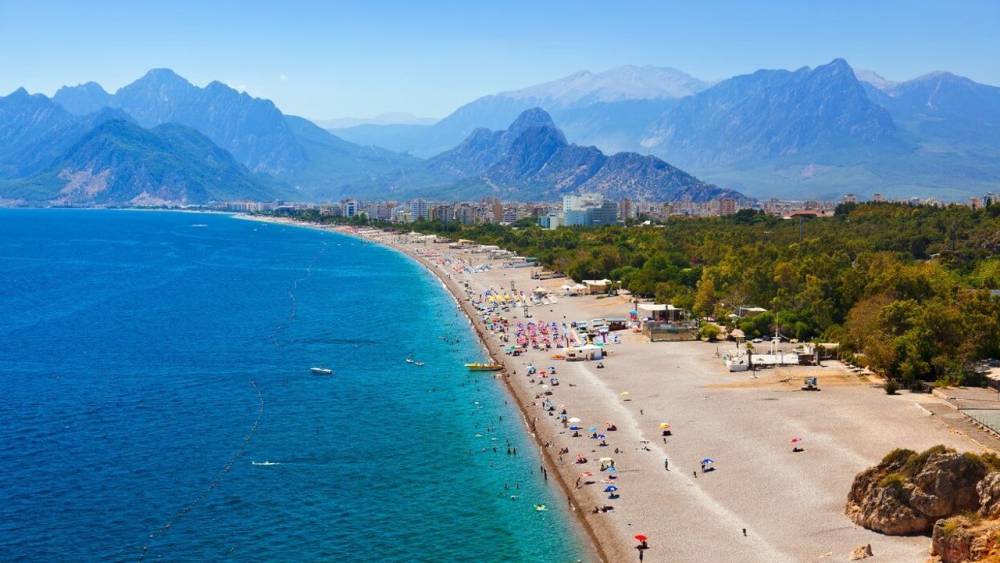 Antalya, D8 Yılın Turizm Şehri Ödülünü Aldı!