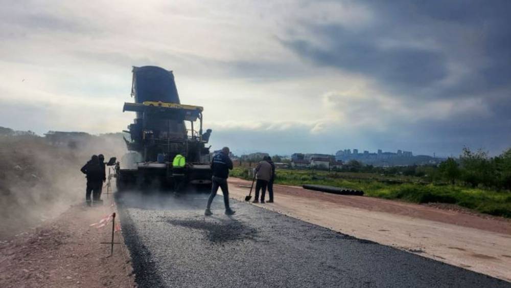 Kartepe'de Asfalt Çalışmaları Hızla Devam Ediyor