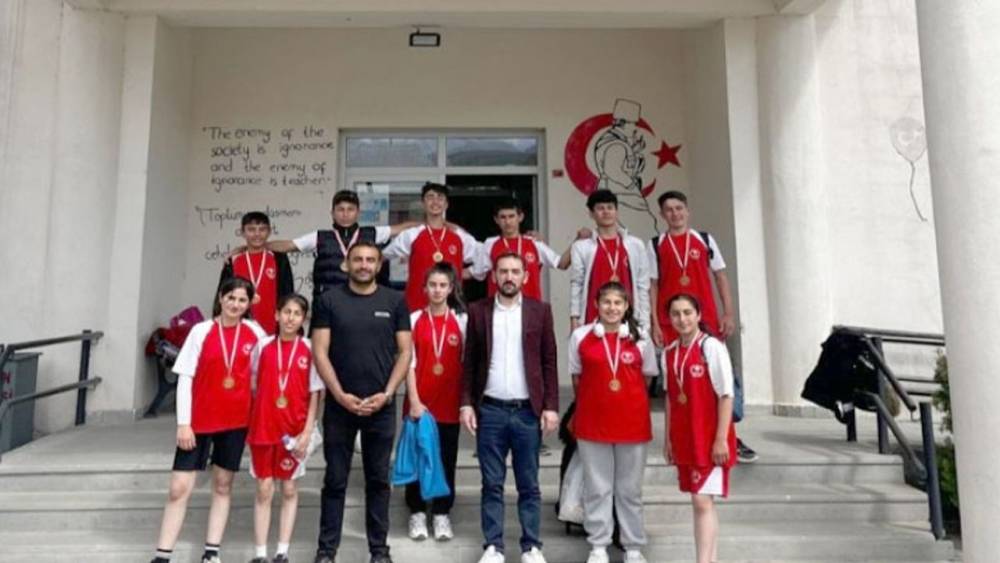 Kötek İlkokulu Şampiyon!