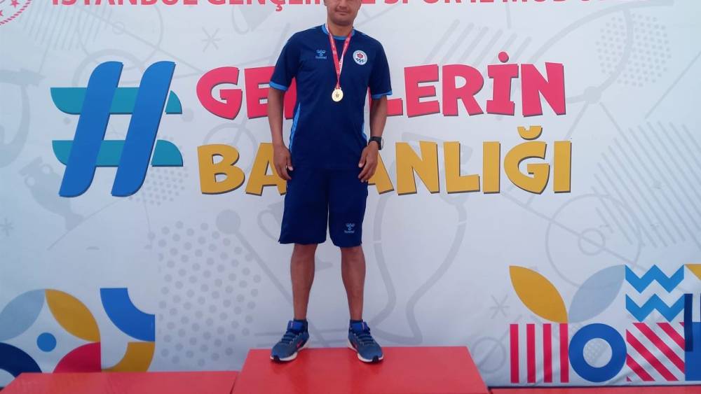 Emrah Öztürk'ten Tarihi Şampiyonluk!