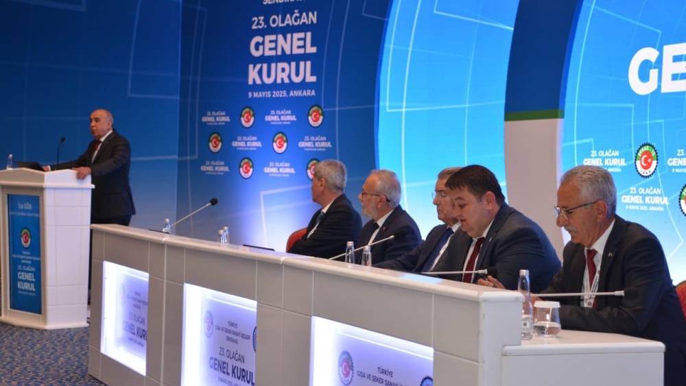 Kongre'de İşçi Birliği Vurgusu
