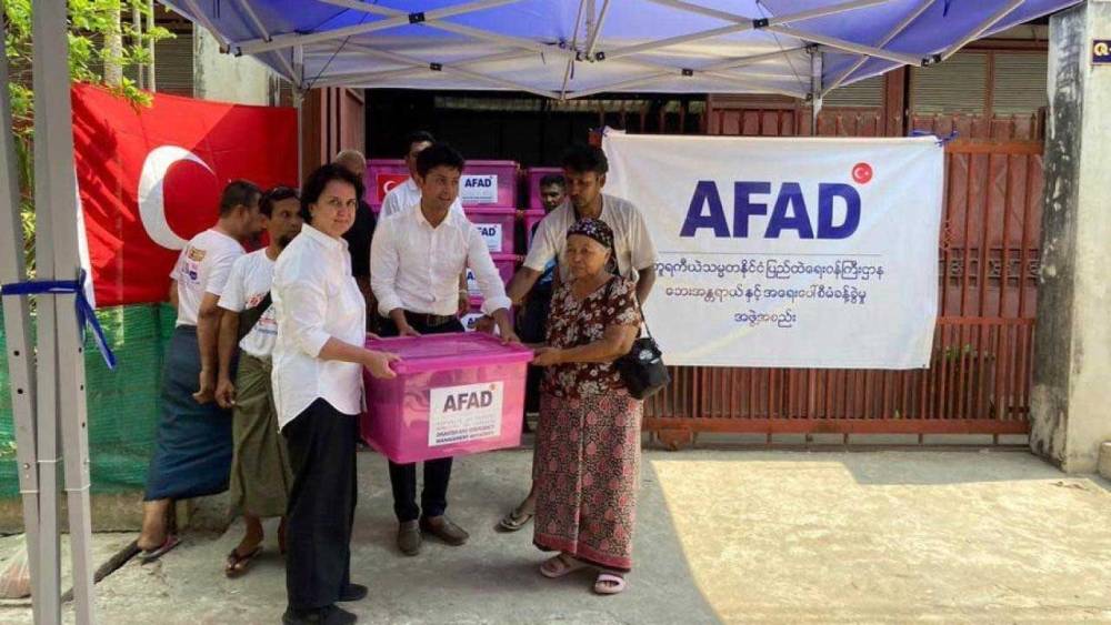  Türkiye'den Myanmar'a Yardım Eli 