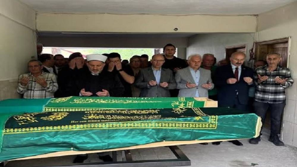 Kız Kardeşlerin Cenazesi, Giresun'da Yapıldı 