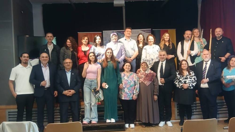 Kültürel Dayanışma Etkinliği Duygusal Anlara Tanıklık Etti