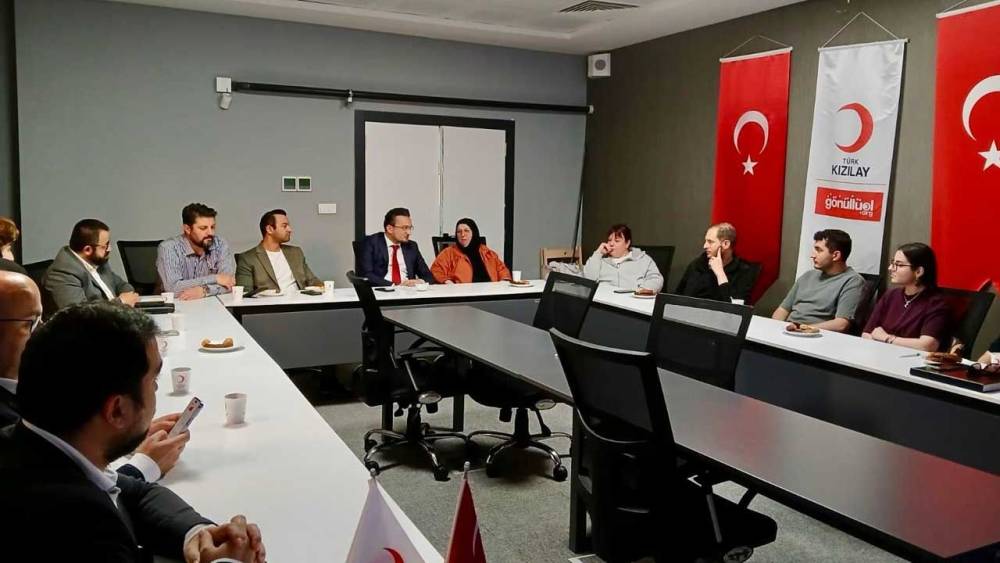  Kızılay ve Gönüllülük: Sivil Toplumun Vicdanı 