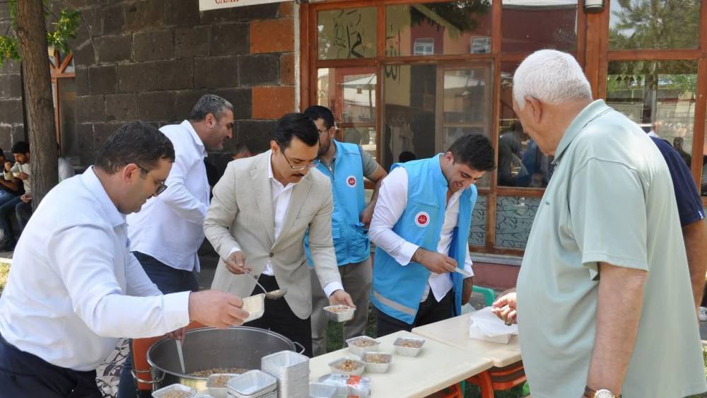 Aşure Günü'nde Birlik ve Beraberlik Mesajı