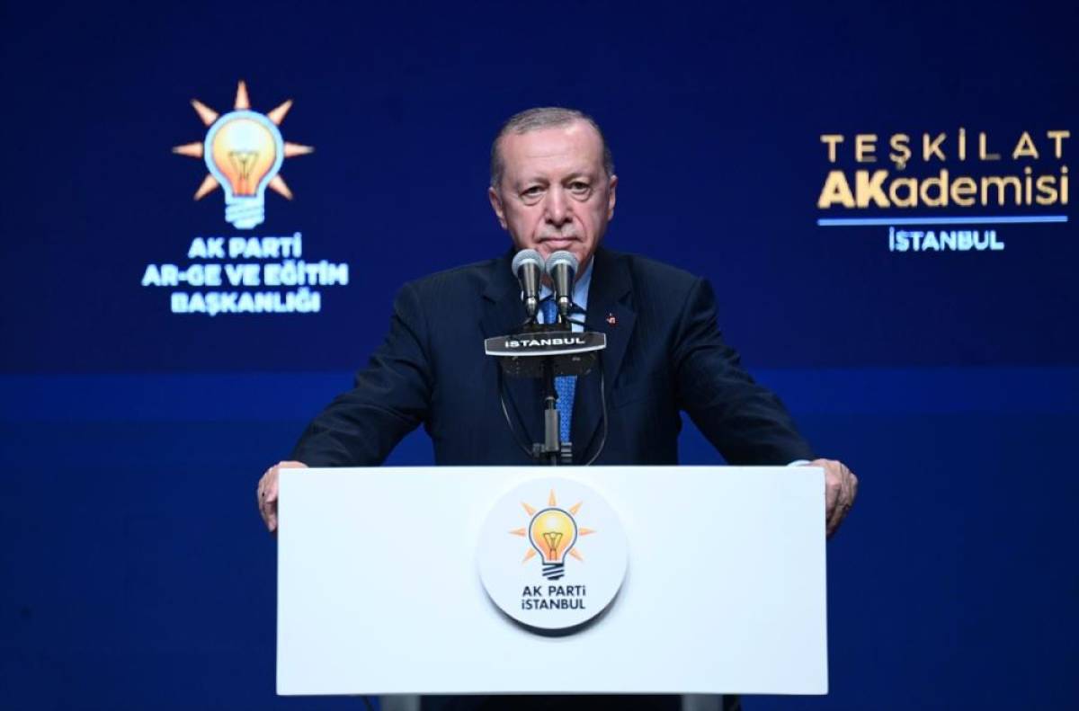 Cumhurbaşkanı ve AK Parti Genel Başkanı Erdoğan, partisinin Teşkilat Akademisi Kapanış Programı'nda konuştu: (3)