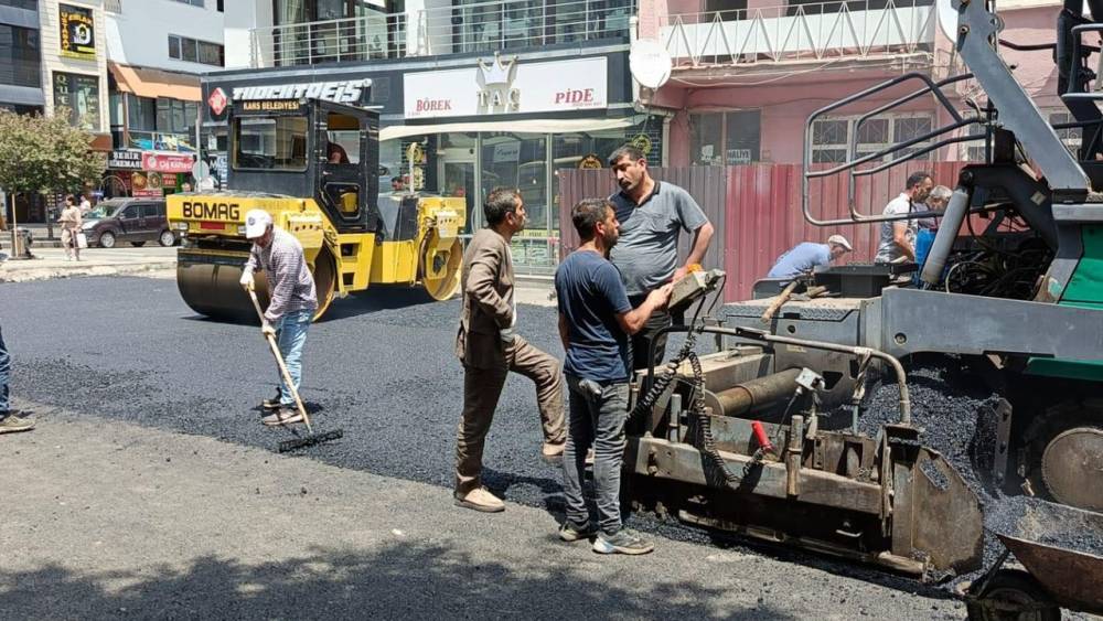 Kars'ta Yol Bakım Çalışmaları Başladı