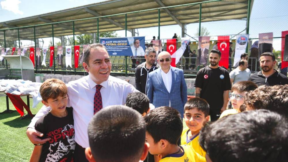 Kars'ta Yeni Futbol Okulu Açıldı!