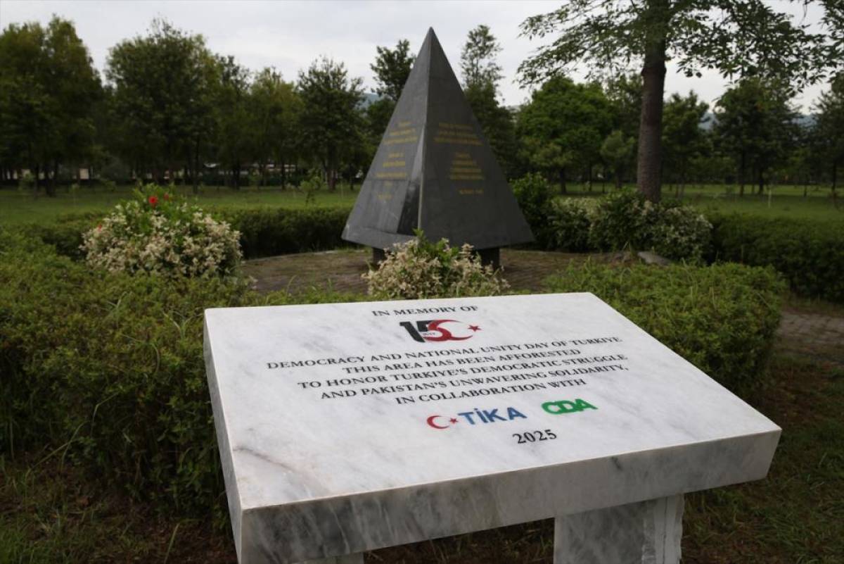 TİKA'dan İslamabad'da 15 Temmuz Şehitleri anısına ağaçlandırma etkinliği