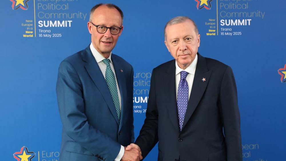 Başkan Erdoğan Tiran'da Diplomatik Temaslarda Bulunuyor 