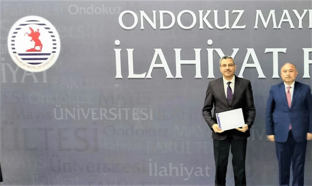 İlahiyat Fak&uuml;ltesinden Dr. Celal EKER&rsquo;e Taltif