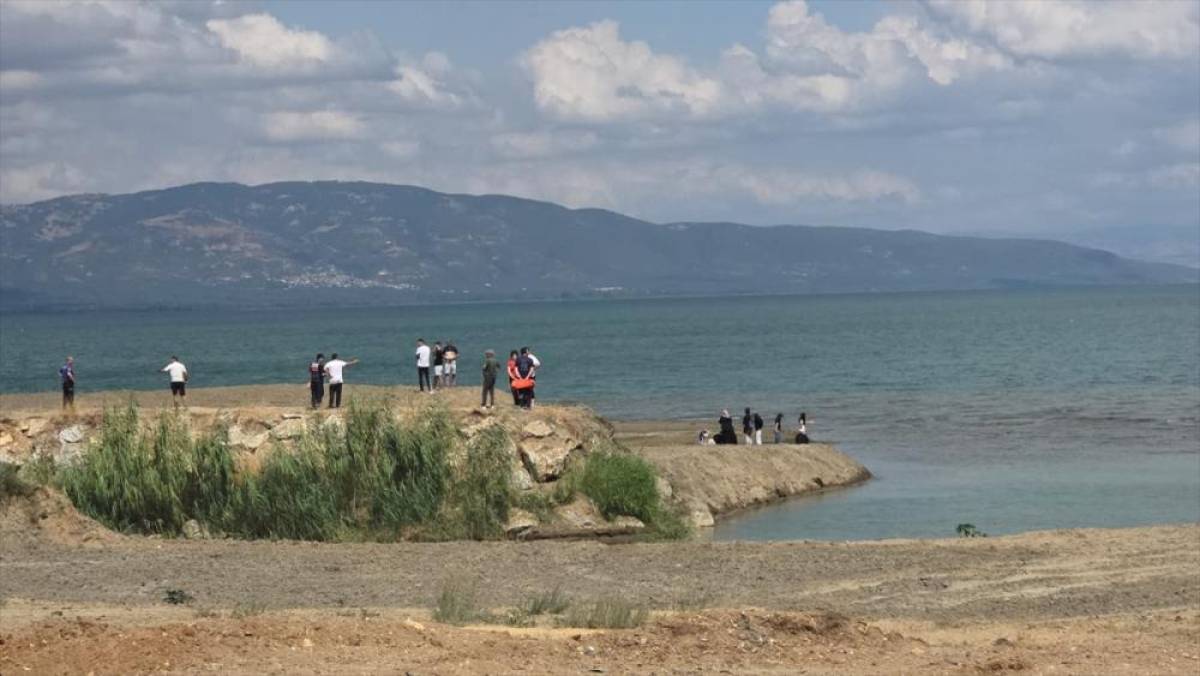 İznik Gölü'nde kaybolan 6 yaşındaki çocuğun cansız bedenine ulaşıldı