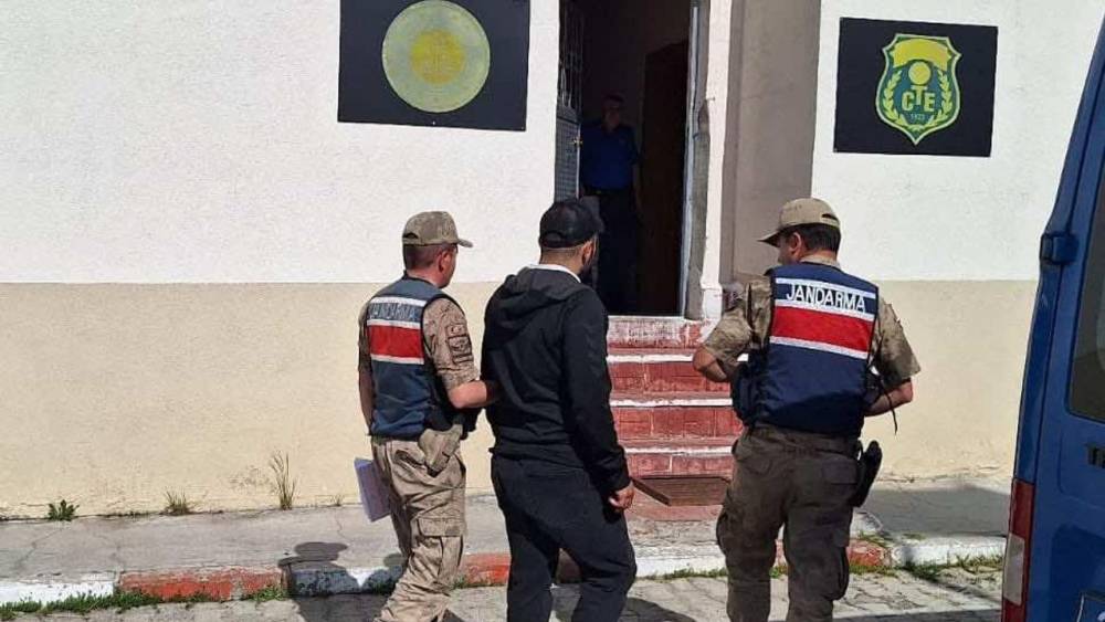  Dolandırıcılık Suçundan 3 Yıl 4 Ay Hapis Cezalı Şahıs Yakalandı 