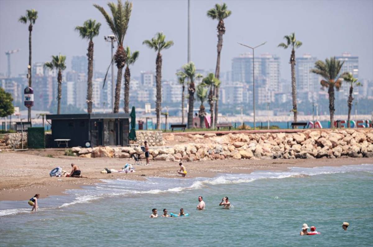 Doğu Akdeniz'de hissedilen hava sıcaklığı 40 dereceyi aştı