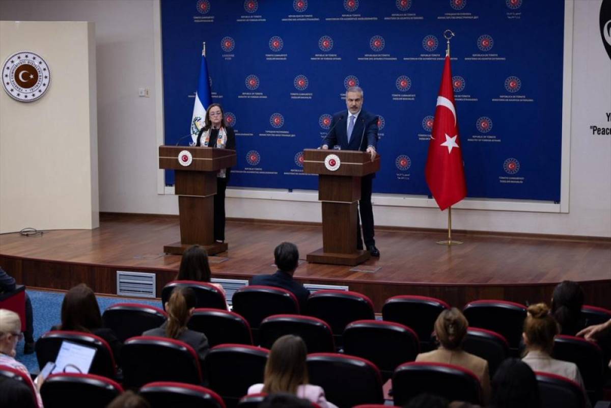 Bakan Fidan, El Salvadorlu mevkidaşı Hill ile ortak basın toplantısında konuştu: (1)
