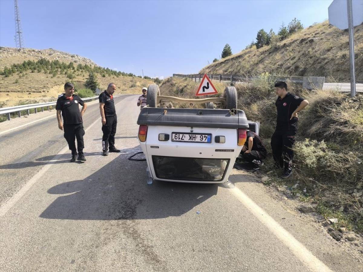 Kahramanmaraş’ta devrilen otomobildeki 1 kişi öldü, 1 kişi yaralandı