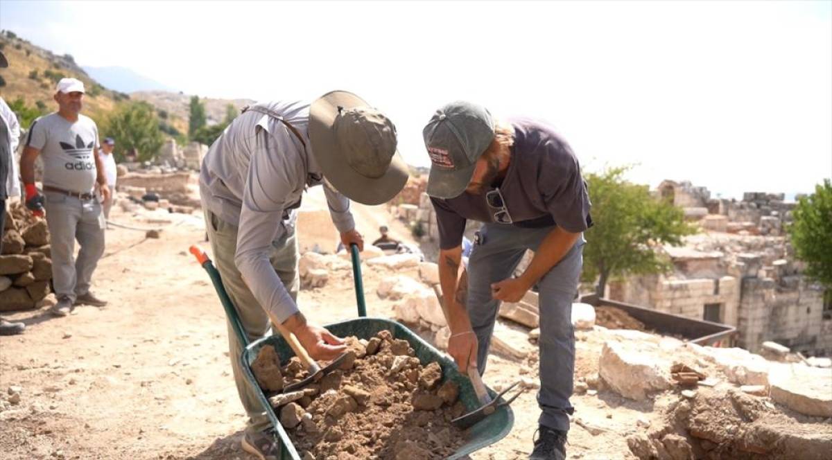 Sagalassos Antik Kenti'ndeki Odeon gün yüzüne çıkıyor