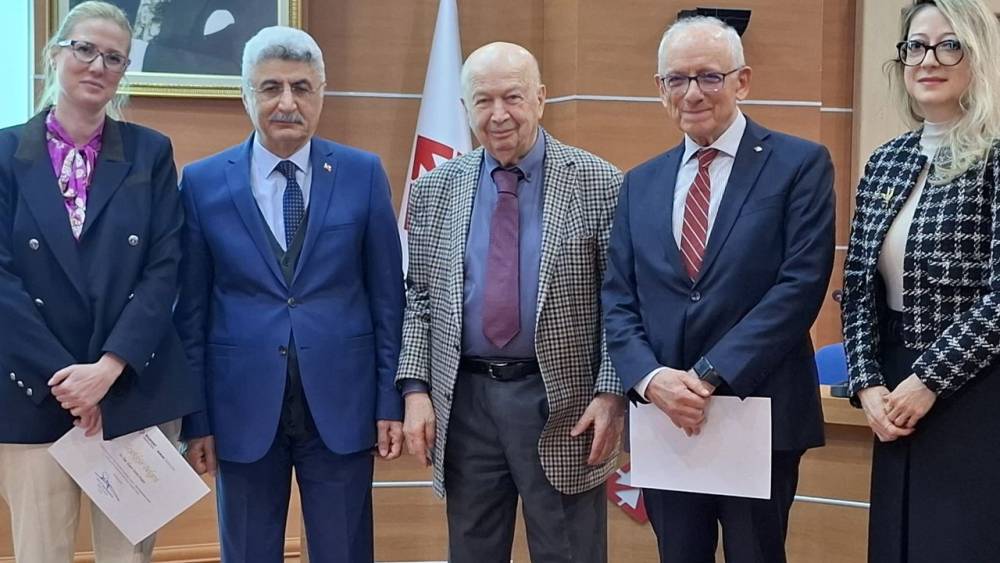 Çocuklar İçin Evrensel Bir Sözleşme: Sempozyumda Haykırış!
