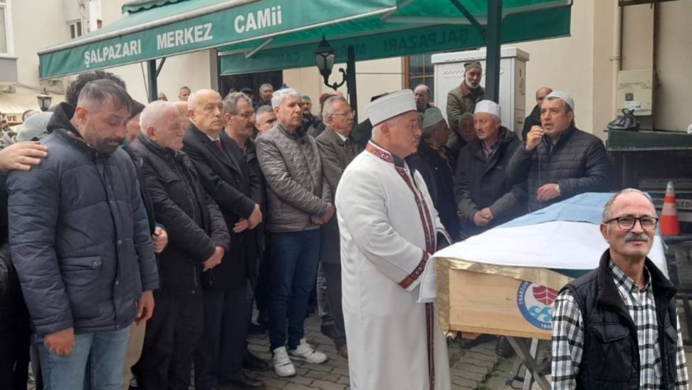 Demokrat Parti İlçe Başkanı Hamdi Çalık Hayatını Kaybetti
