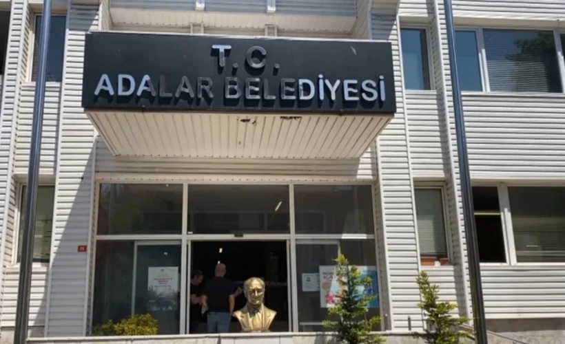 Adalar Belediyesi Başkanı Ali Ercan Akpolat ve 35 tutuklama