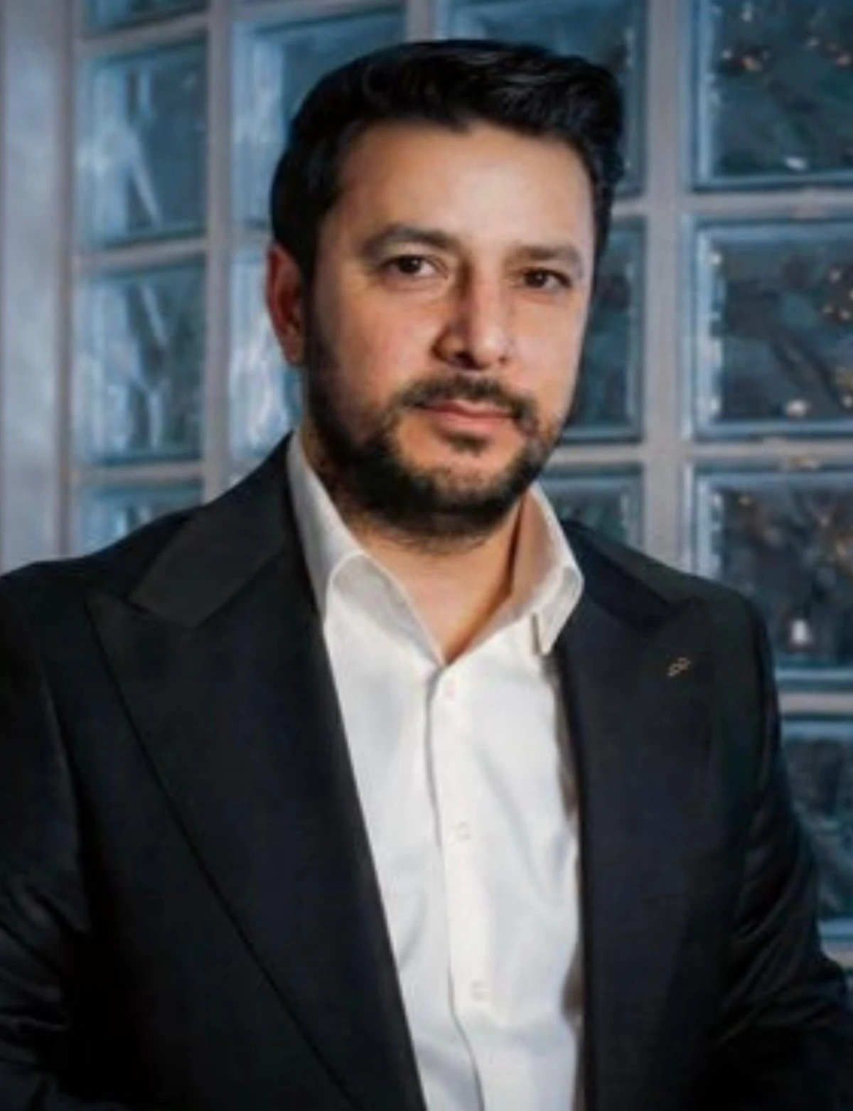 Adem Batur: S&ouml;z&uuml;n G&uuml;c&uuml; ve Sorumluluğu