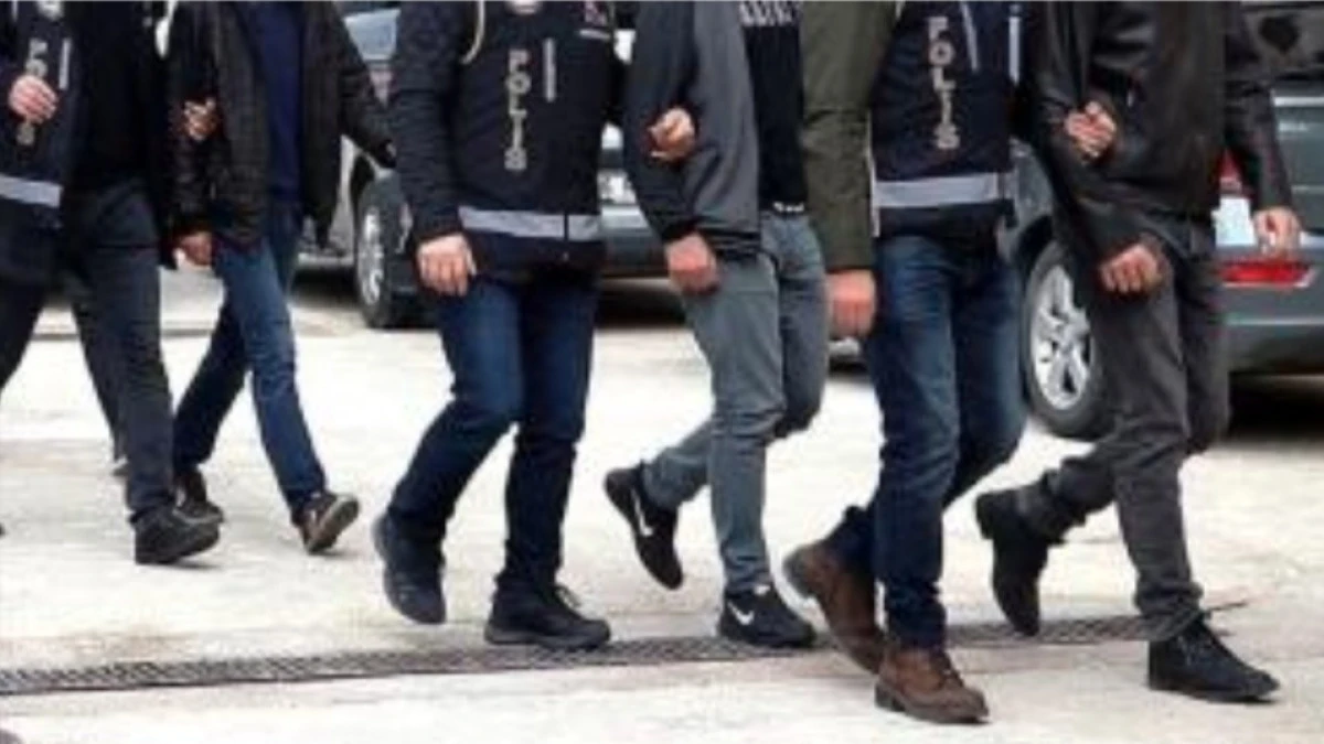 Ankara'da ter&ouml;r &ouml;rg&uuml;tlerine y&ouml;nelik &ccedil;alışmalarda g&ouml;zaltına alınan 225 ş&uuml;pheliden 178'i tutuklandı