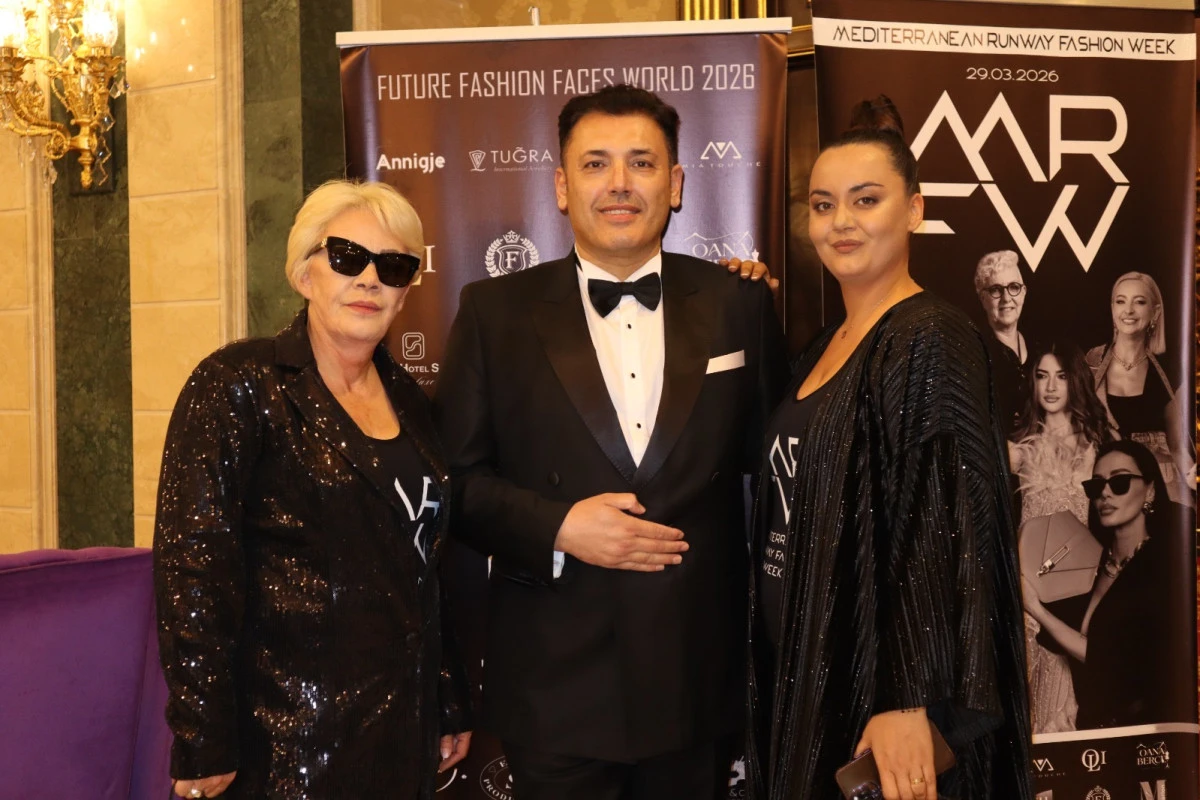 Antalya Uluslararası Moda Podyumuna D&ouml;n&uuml;şt&uuml;.