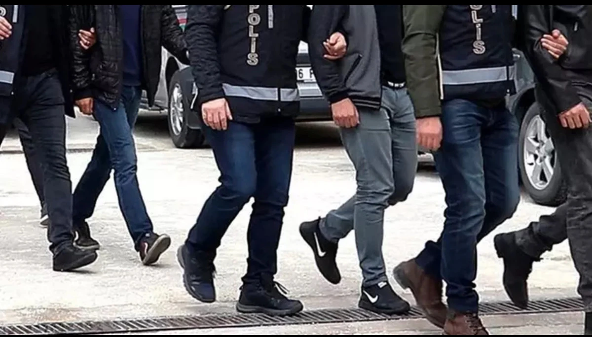 Antalya'da rüşvet soruşturması: Muhittin Böcek’in gelini de gözaltında