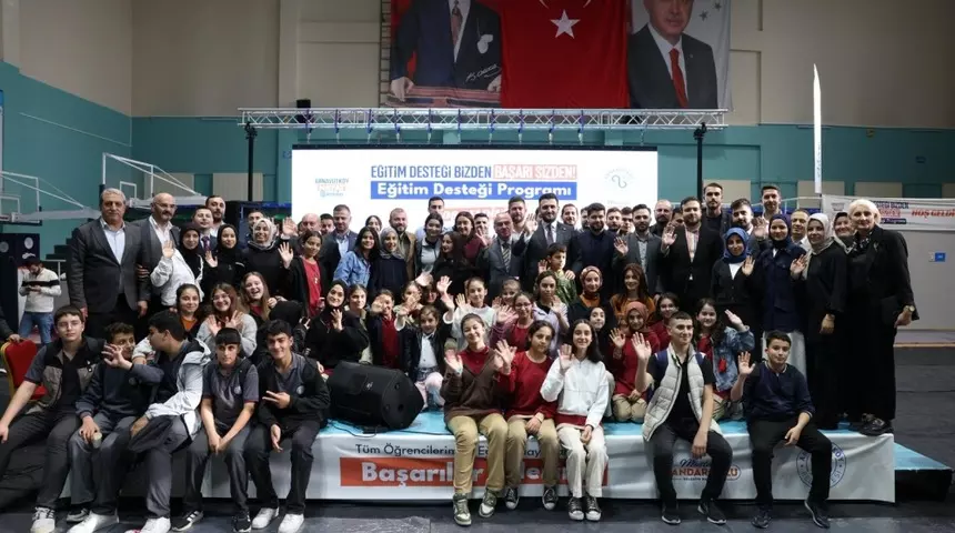 Arnavutköy Belediyesi 2025-2026 Eğitim Yılında 11 Bin Öğrenciye 70 Milyon TL Burs Desteği Sağladı