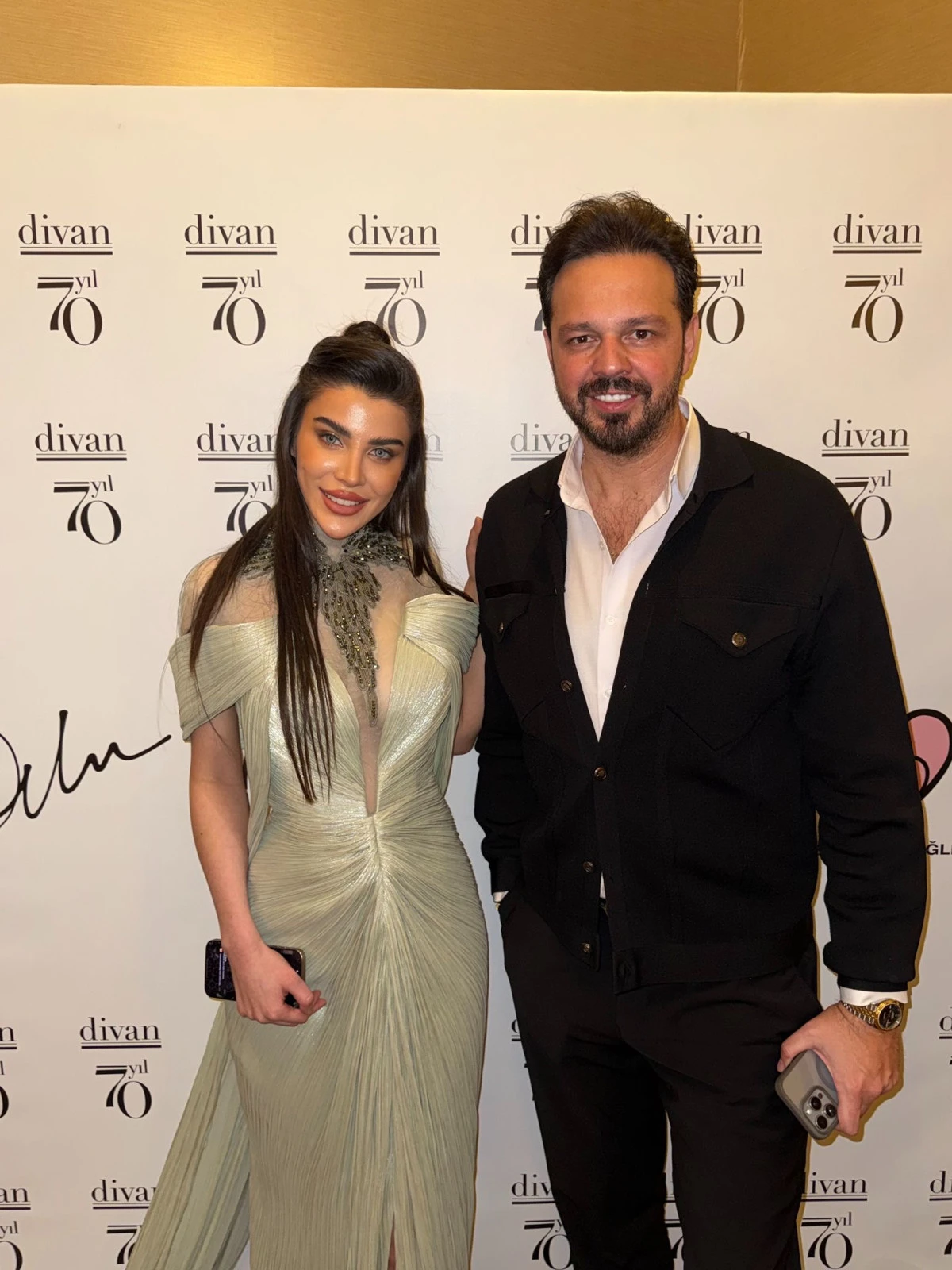 Cemiyet hayatı Divan Otel&rsquo;de d&uuml;zenlenen yardım gecesinde buluştu