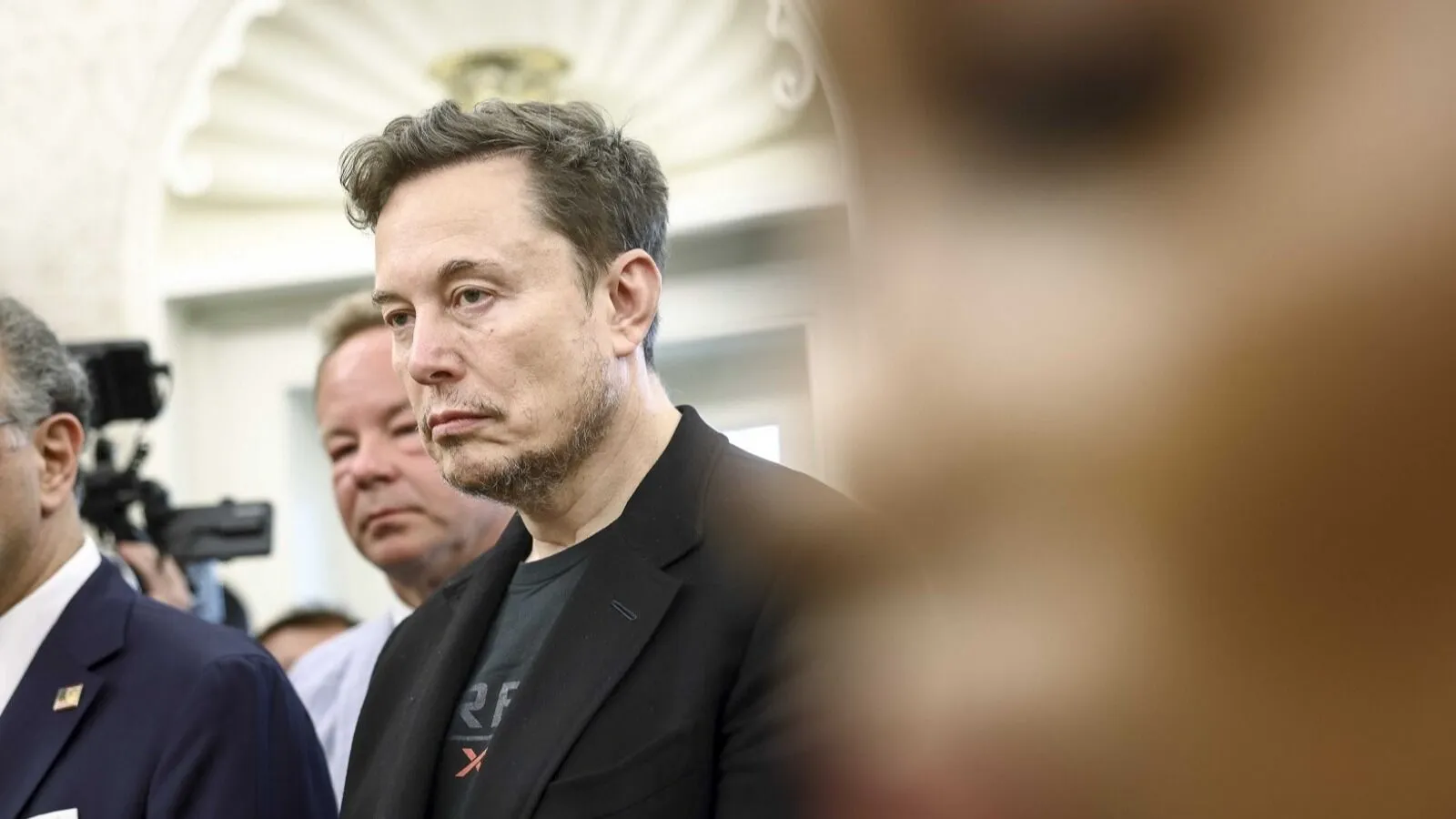 Elon Musk Dünyanın İlk Trilyoneri Olacak mı? Tesla'dan 1 Trilyon Dolarlık Dev Ödül Paketi Onaylandı!