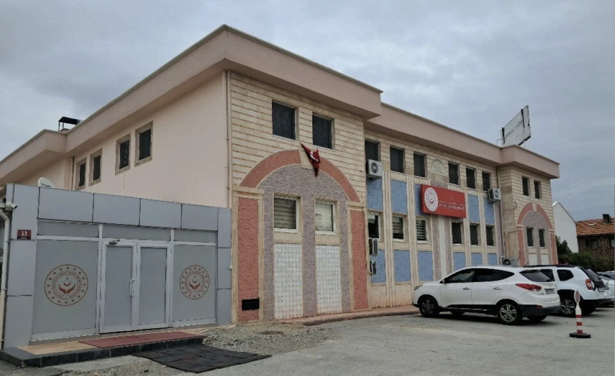 Eryaman &Ccedil;ocuk Evleri Mahremiyet İhlali: Aile Bakanlığı M&uuml;fettiş Atadı, Taşeron Firma Tehdit Etti!