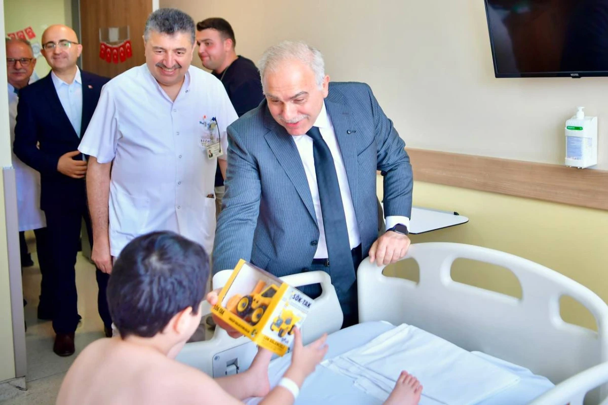 Fatih Belediyesi’nden 500 Çocuğa Ücretsiz ve Hijyenik Sünnet Hizmeti
