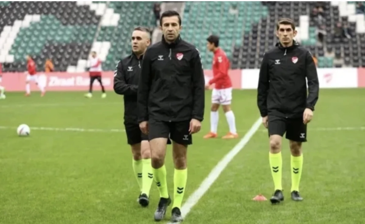 Fenerbahçe - Trabzonspor maçı VAR hakemi Davut Dakul Çelik ve Serkan Çimen