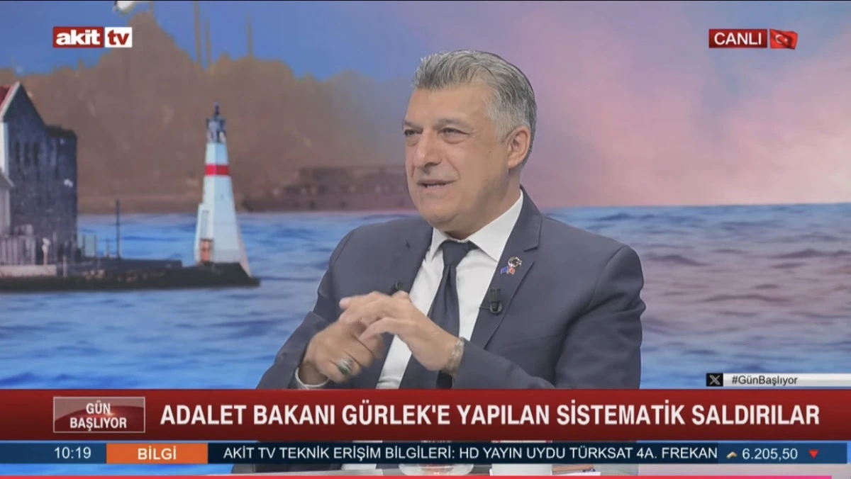 Ferhat Boz&ccedil;elik&rsquo;ten Akın G&uuml;rlek&rsquo;e Sert Destek: &ldquo;Saldırıları Kınıyoruz&rdquo;