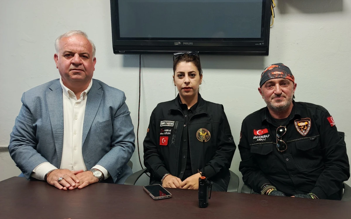 G&ouml;n&uuml;ll&uuml; hizmetler zirvesi bir araya geldi